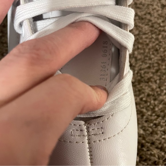 Jackson 150 figure skates brand new in the box white lace up. Never worn or used - Picture 9 of 12